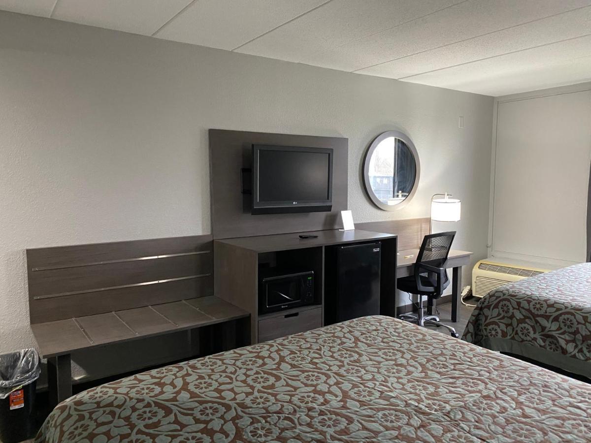 Days Inn By Wyndham Sharonville Εξωτερικό φωτογραφία