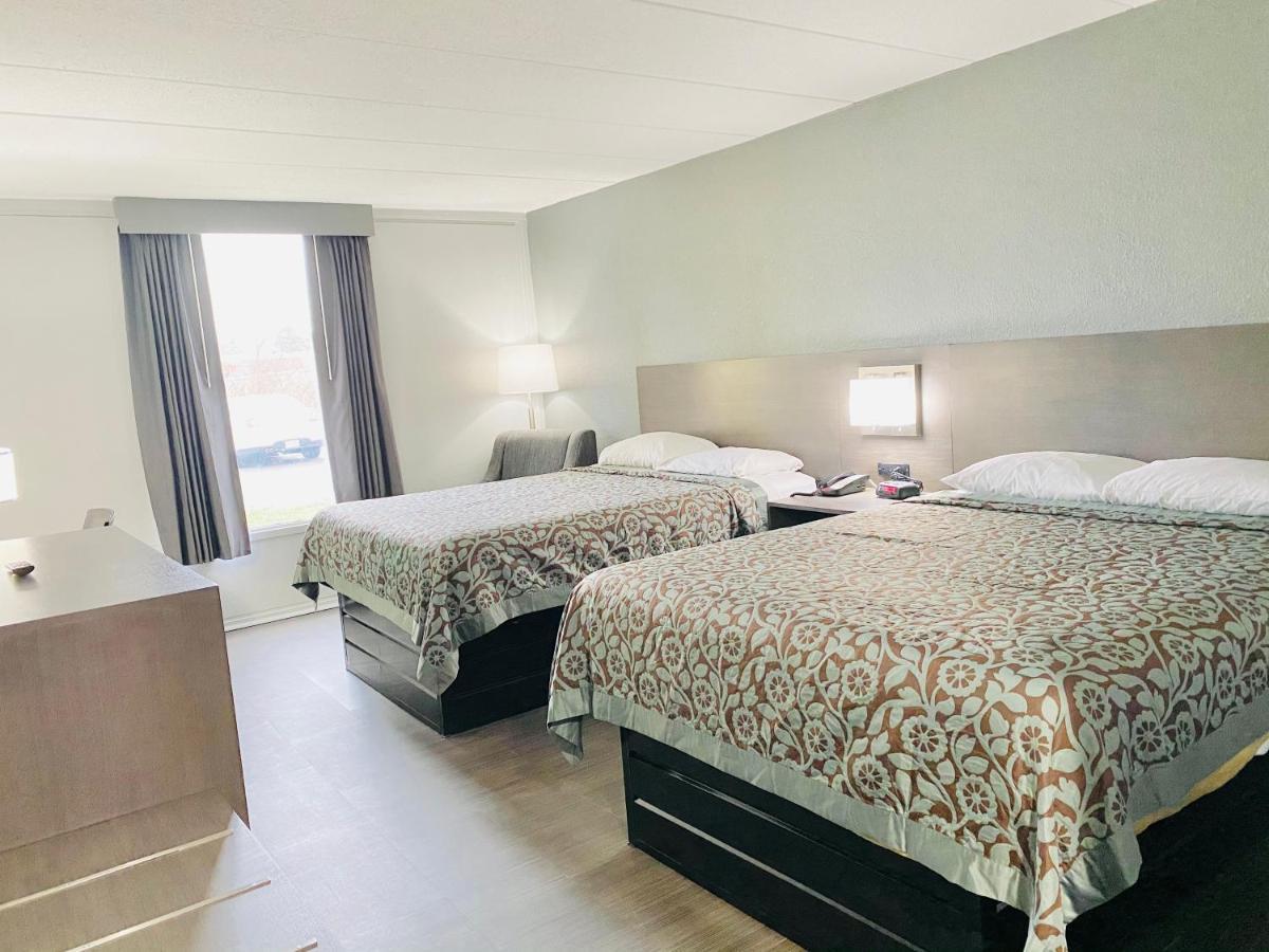 Days Inn By Wyndham Sharonville Εξωτερικό φωτογραφία