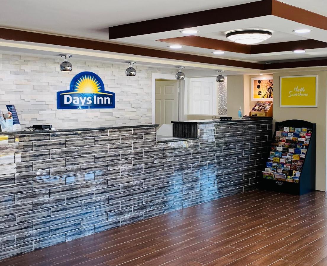 Days Inn By Wyndham Sharonville Εξωτερικό φωτογραφία