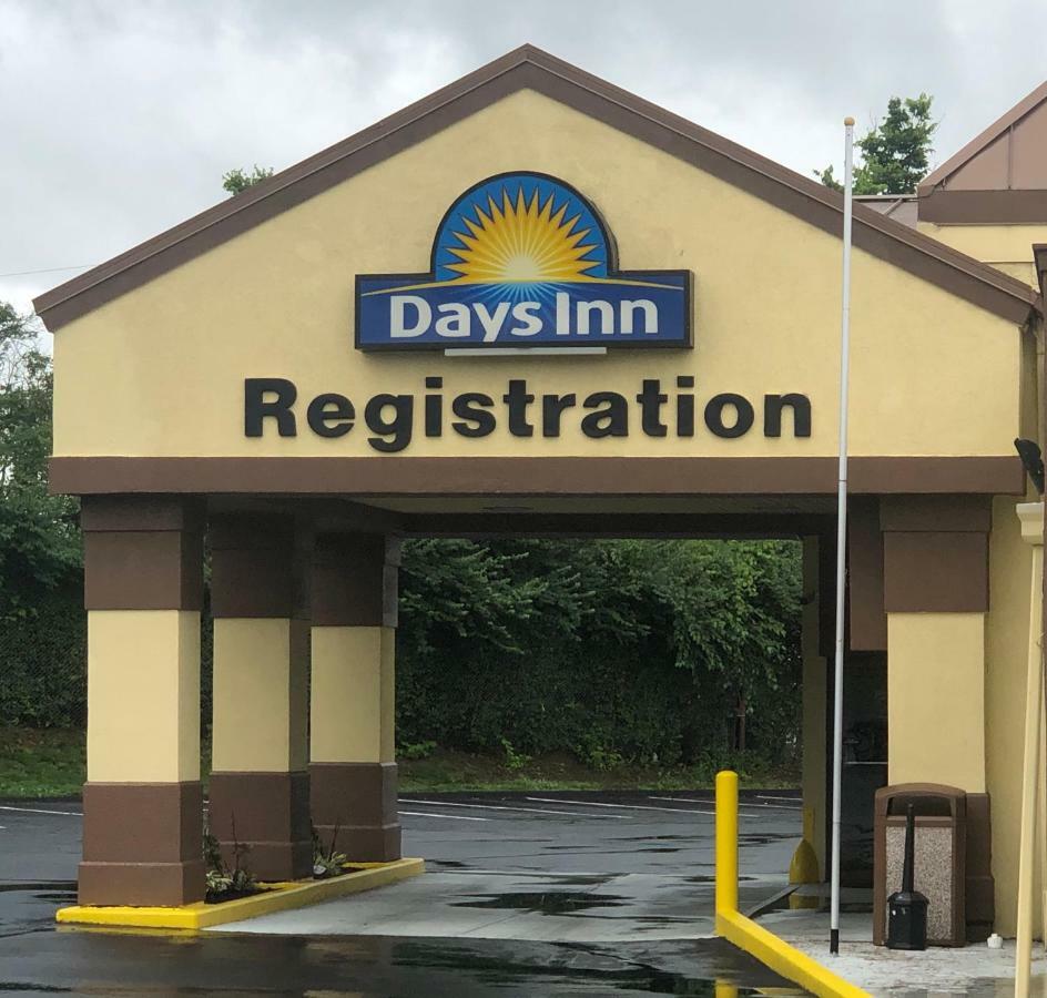 Days Inn By Wyndham Sharonville Εξωτερικό φωτογραφία