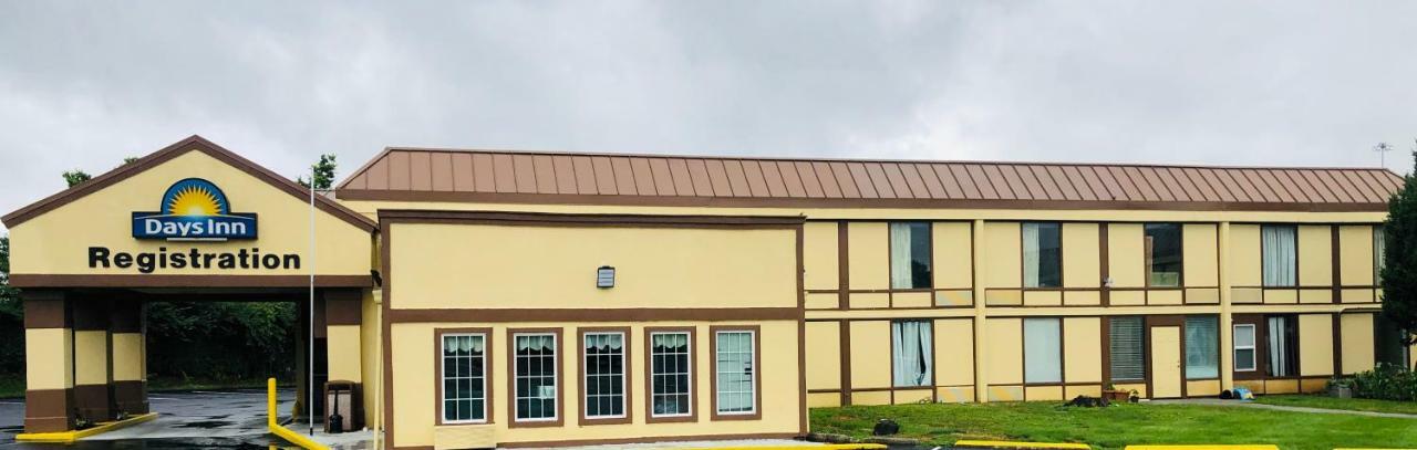 Days Inn By Wyndham Sharonville Εξωτερικό φωτογραφία