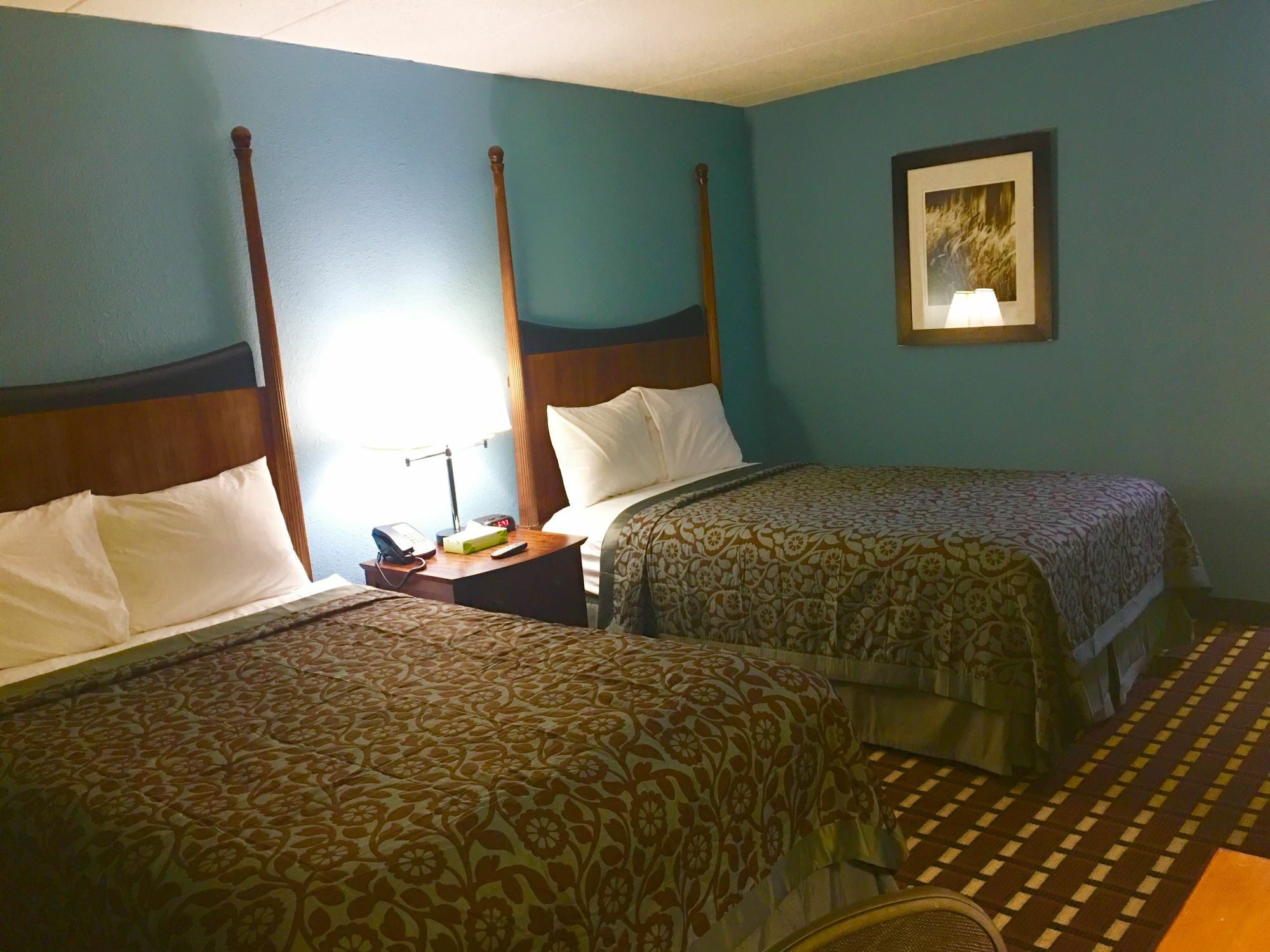Days Inn By Wyndham Sharonville Εξωτερικό φωτογραφία